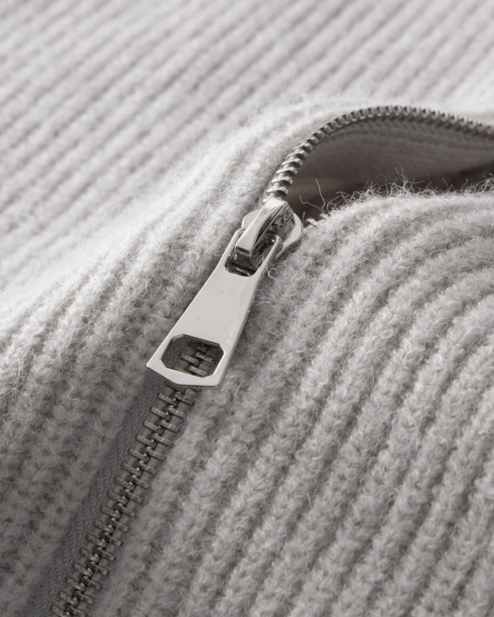 Four Seasons Merino Wool Zipped Cardigan